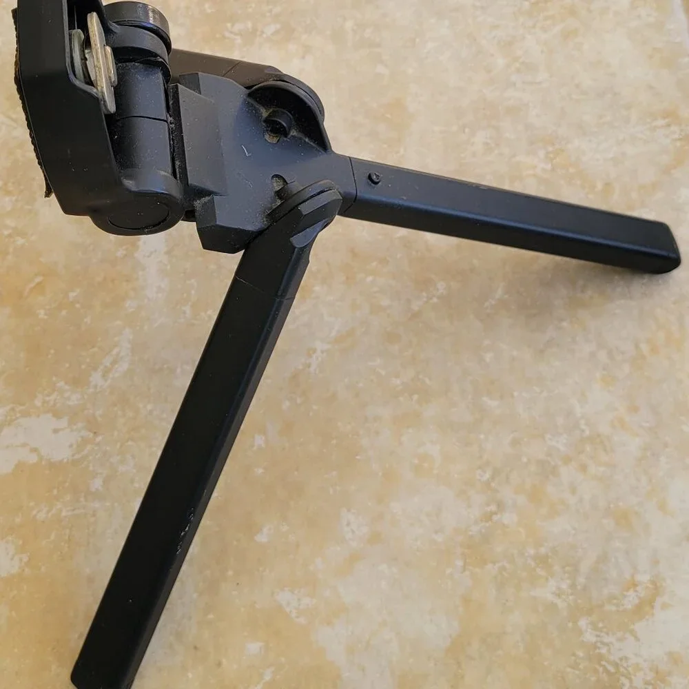 Portable Camera Stand, Retractable Mini Tripod